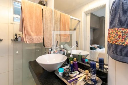 Apartamento à venda com 83m², 3 quartos e 2 vagasBanheiro da Suíte