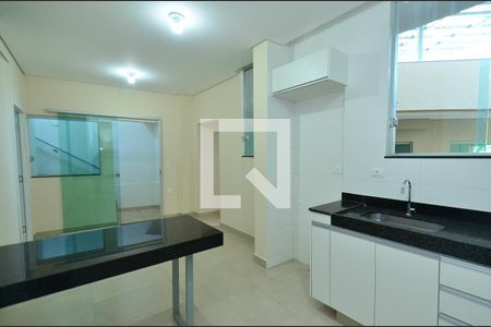 Sala/Cozinha de casa para alugar com 3 quartos, 73m² em Santo Andre, Belo Horizonte