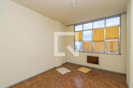 Quarto 1 de apartamento para alugar com 2 quartos, 100m² em Bonsucesso, Rio de Janeiro