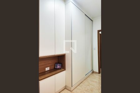 Apartamento à venda com 100m², 2 quartos e 2 vagasQuarto 2 