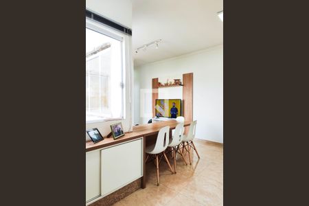 Apartamento à venda com 100m², 2 quartos e 2 vagasCozinha