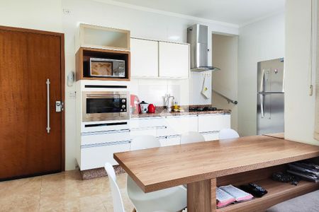 Apartamento à venda com 100m², 2 quartos e 2 vagasCozinha