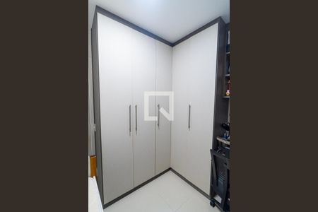 Apartamento à venda com 73m², 2 quartos e 1 vaga Apartamento à venda com 73m², 2 quartos e 1 vagaQuarto - Armários