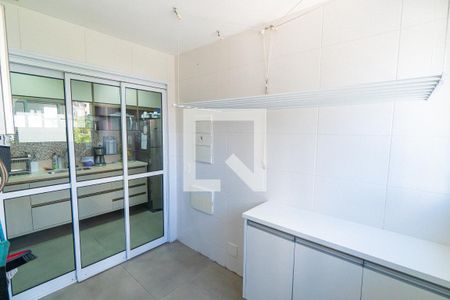 Apartamento à venda com 73m², 2 quartos e 1 vaga Apartamento à venda com 73m², 2 quartos e 1 vagaÁrea de Serviço