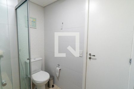 Apartamento à venda com 73m², 2 quartos e 1 vaga Apartamento à venda com 73m², 2 quartos e 1 vagaBanheiro Social