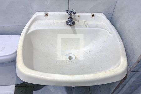 Casa para alugar com 45m², 2 quartos e sem vagaBanheiro da Suíte