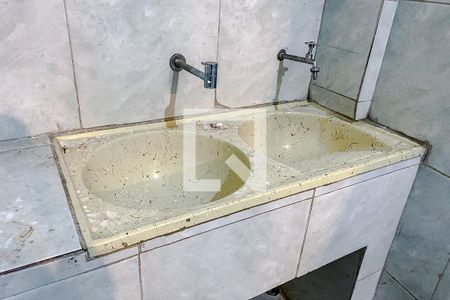 Casa para alugar com 45m², 2 quartos e sem vagaÁrea de Serviço