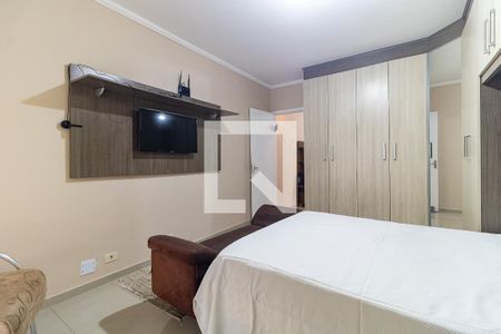 Quarto 1 da Casa 1 de casa para alugar com 4 quartos, 130m² em Vila Brasilina, São Paulo