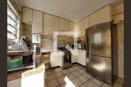 Casa à venda com 98m², 3 quartos e 1 vaga Casa à venda com 98m², 3 quartos e 1 vagaCozinha