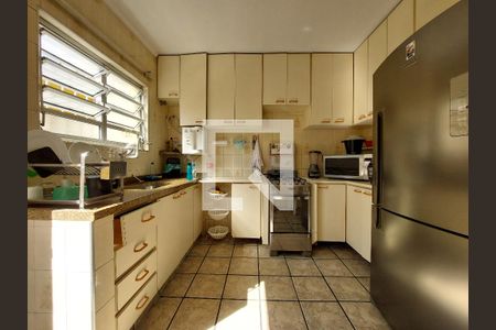 Casa à venda com 98m², 3 quartos e 1 vaga Casa à venda com 98m², 3 quartos e 1 vagaCozinha