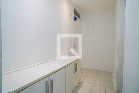 Entrada de apartamento para alugar com 1 quarto, 75m² em Camboinhas, Niterói