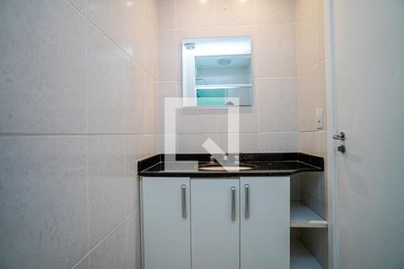 Banheiro de apartamento para alugar com 1 quarto, 75m² em Camboinhas, Niterói