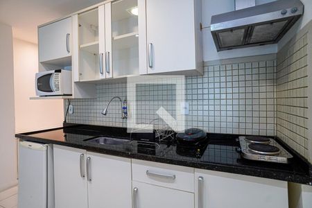 Cozinha de apartamento para alugar com 1 quarto, 75m² em Camboinhas, Niterói