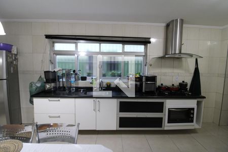 Casa à venda com 150m², 4 quartos e 2 vagasCozinha