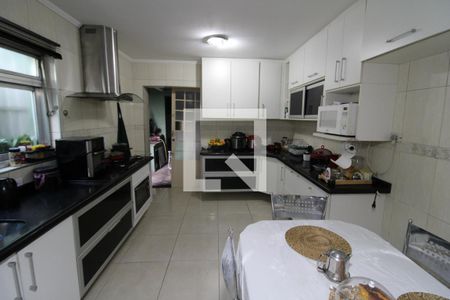 Casa à venda com 150m², 4 quartos e 2 vagasCozinha