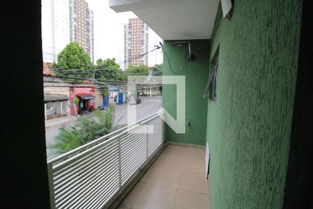 Casa à venda com 150m², 4 quartos e 2 vagasSuíte varanda