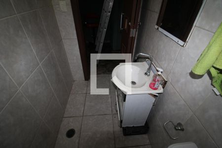 Casa à venda com 150m², 4 quartos e 2 vagasÁrea Comum - Banheiro