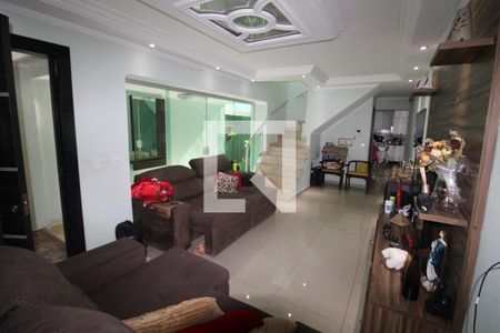 Sala de casa à venda com 4 quartos, 150m² em Parque Edu Chaves, São Paulo