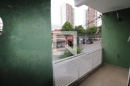 Casa à venda com 150m², 4 quartos e 2 vagasSuíte varanda
