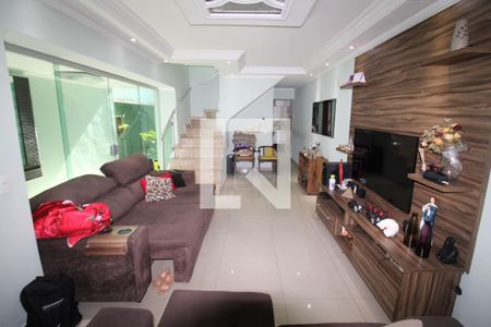 Sala de casa à venda com 4 quartos, 150m² em Parque Edu Chaves, São Paulo