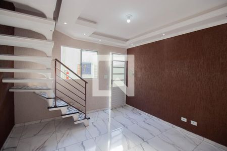 Sala de casa de condomínio para alugar com 2 quartos, 50m² em Vila Nova Curuçá, São Paulo