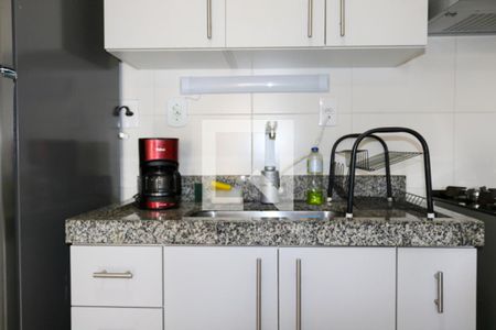 Cozinha de apartamento à venda com 1 quarto, 39m² em Nova Gerti, São Caetano do Sul