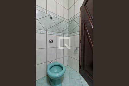 Casa à venda com 150m², 3 quartos e 2 vagas Casa à venda com 150m², 3 quartos e 2 vagasBanheiro