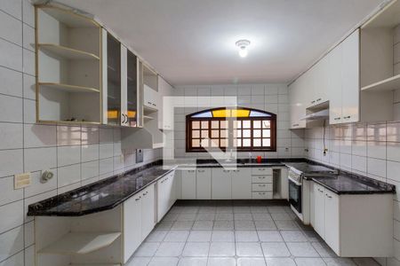 Casa à venda com 150m², 3 quartos e 2 vagas Casa à venda com 150m², 3 quartos e 2 vagasCozinha