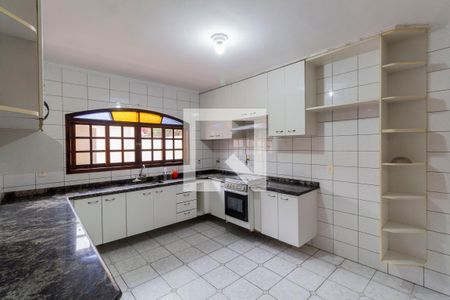 Casa à venda com 150m², 3 quartos e 2 vagas Casa à venda com 150m², 3 quartos e 2 vagasCozinha