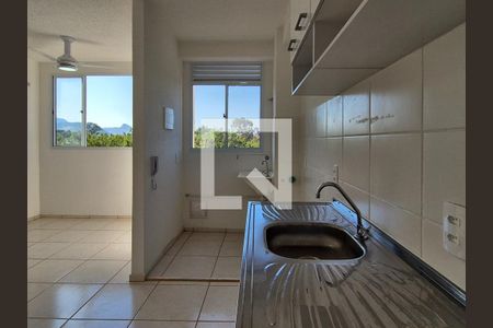 Apartamento para alugar com 44m², 2 quartos e 1 vaga Apartamento para alugar com 44m², 2 quartos e 1 vagaCozinha e Área de Serviço