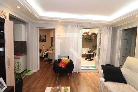 Sala de TV de casa à venda com 3 quartos, 208m² em Vila Carrao, São Paulo