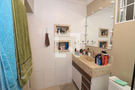 Casa à venda com 208m², 3 quartos e 2 vagasBanheiro da Suíte