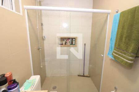 Casa à venda com 208m², 3 quartos e 2 vagasBanheiro da Suíte