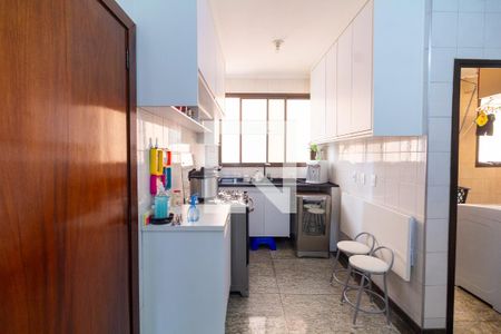 Apartamento à venda com 110m², 3 quartos e 2 vagas Apartamento à venda com 110m², 3 quartos e 2 vagasCozinha