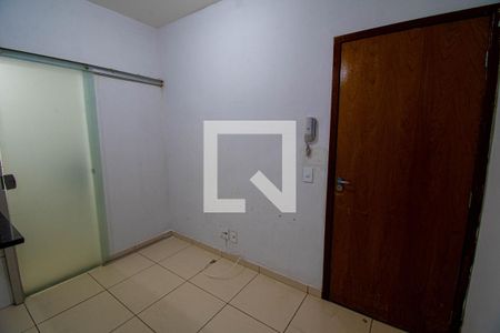 Sala de kitnet/studio para alugar com 1 quarto, 35m² em Taguatinga Sul (taguatinga), Brasília