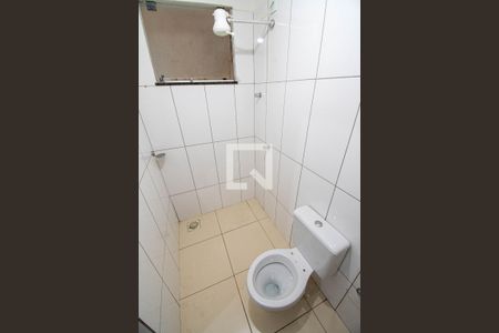 Banheiro  de kitnet/studio para alugar com 1 quarto, 35m² em Taguatinga Sul (taguatinga), Brasília