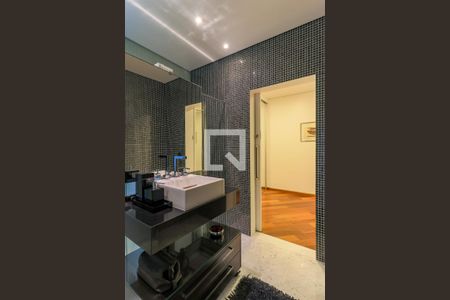 Casa à venda com 601m², 3 quartos e 4 vagasBanheiro da Suíte 3