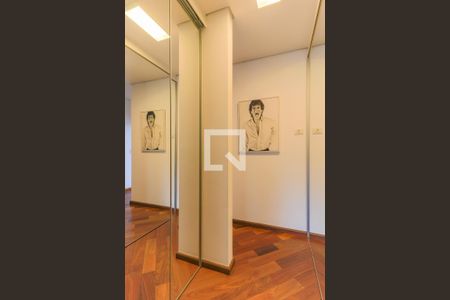 Casa à venda com 601m², 3 quartos e 4 vagasCloset da Suíte 1