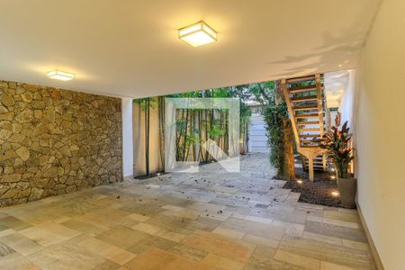 Casa à venda com 601m², 3 quartos e 4 vagasGaragem