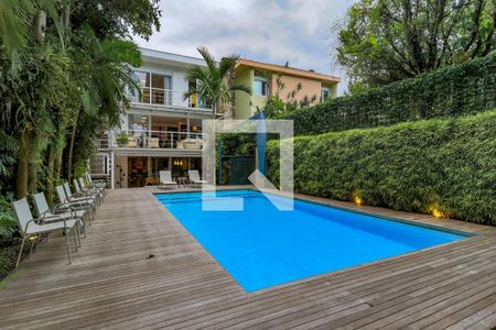 Casa à venda com 601m², 3 quartos e 4 vagasPiscina