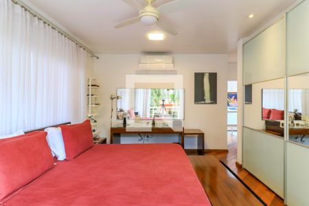 Casa à venda com 601m², 3 quartos e 4 vagasSuíte 1