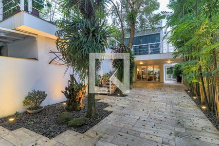 Casa à venda com 601m², 3 quartos e 4 vagasGaragem