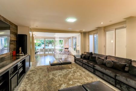 Casa à venda com 601m², 3 quartos e 4 vagasHome Theater