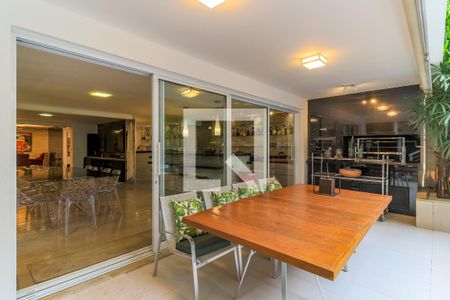 Casa à venda com 601m², 3 quartos e 4 vagasChurrasqueira