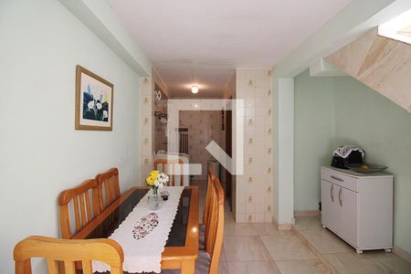 Casa à venda com 81m², 2 quartos e 1 vagaQuintal