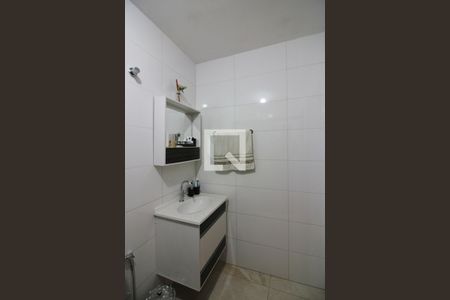 Casa à venda com 81m², 2 quartos e 1 vagaBanheiro Social 2