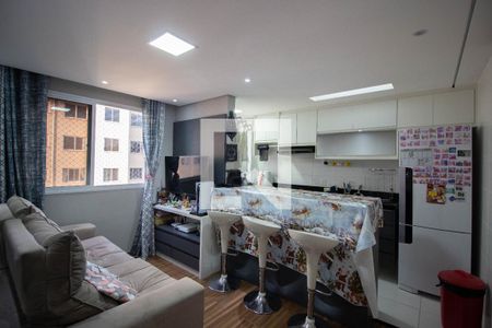Sala de apartamento para alugar com 2 quartos, 40m² em Jardim Helian, São Paulo