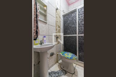 Casa à venda com 100m², 2 quartos e sem vaga Casa à venda com 100m², 2 quartos e sem vagaBanheiro