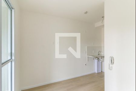 Sala/Quarto de kitnet/studio para alugar com 1 quarto, 17m² em Jardim Aeroporto, São Paulo