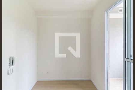 Sala/Quarto de kitnet/studio para alugar com 1 quarto, 17m² em Jardim Aeroporto, São Paulo